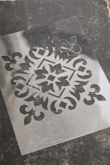 Pochoir réutilisable  "Lot 4 motifs" - Motif 1 - 16 x 16 cm - Réf. 700222 Pochoir réutilisable "Lot 4 motifs" - Motif 1 - 16 x 16 cm - Réf. 700222