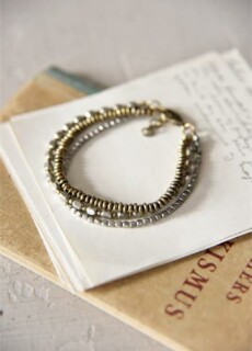 Bracelet triple - perles de verre - 18 cm - À coordonner à le collier a 5 rangs 904011 - Réf. 904012 Bijoux-Bracelet triple perles de verre-a coordonner avec collier 904011_904012