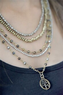 Collier 5 rangs - perles de verre & pendentif - 60 cm  - À coordonner avec le bracelet 904012 - Réf. 904011 Bijoux - Cinq colliers avec perles verre et pendentif_a cordonner avec bracelet 904012_904011