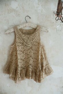 Top "Pure Glory" - Devant - Rose antique brun - 100% dentelle de coton Top "Pure Glory" - Devant - Rose antique brun - 100% dentelle de coton