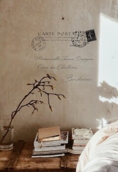 Carte Postale - 38 x 47 cm - Inspiré d'une autre époque où l'on attendait avec impatience l'arrivée du courrier. Réf. AT010 Transfert Amatxi Carte Postale