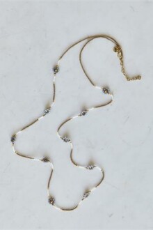 Collier or bleu pastel motif floral- verre - fer -71cm - Réf. 904038 Collier or bleu pastel motif floral- verre - fer -71cm - Réf. 904038